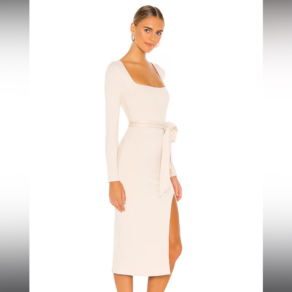 Sariah Midi Dress
Lovers and Friends

Color: Ecru
Size: XS